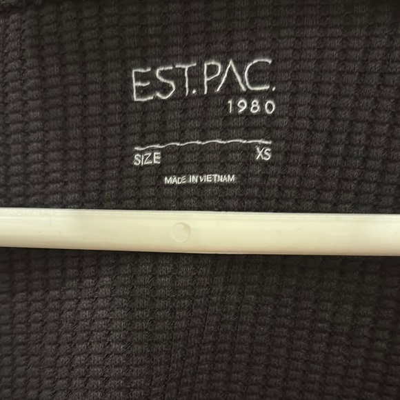 Pacsun Black Ribbed V-Neck Crop Top - Picture 2 of 6